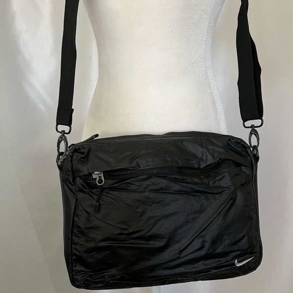 Nike Other - Nike Nylon Medium Crossbody Bag